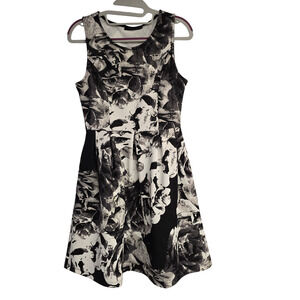 Women's Apt. 9 Black & Gray Floral Fit & Flare Knee Length Dress | Size Small